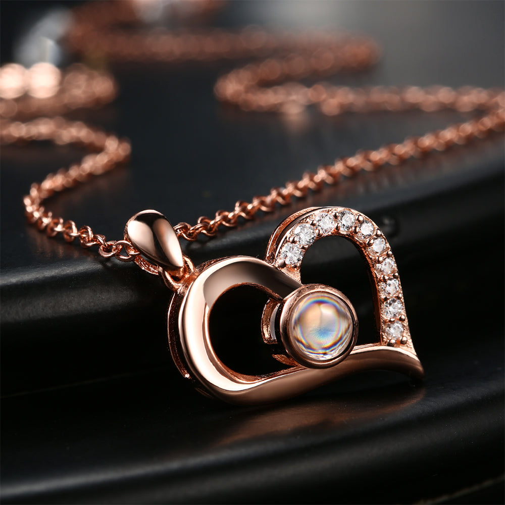 Collar de Proyección con Dije de Corazón