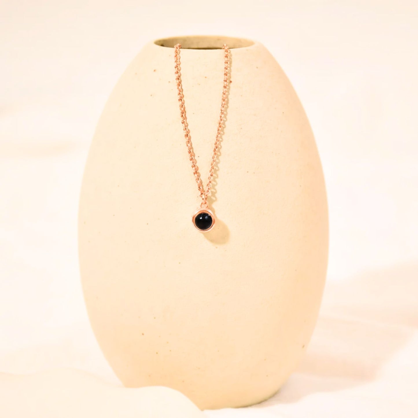 Collar de Proyección con Dije Circular