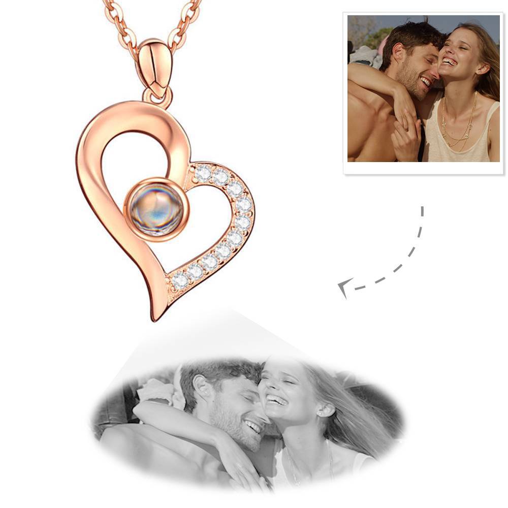 Collar de Proyección con Dije de Corazón