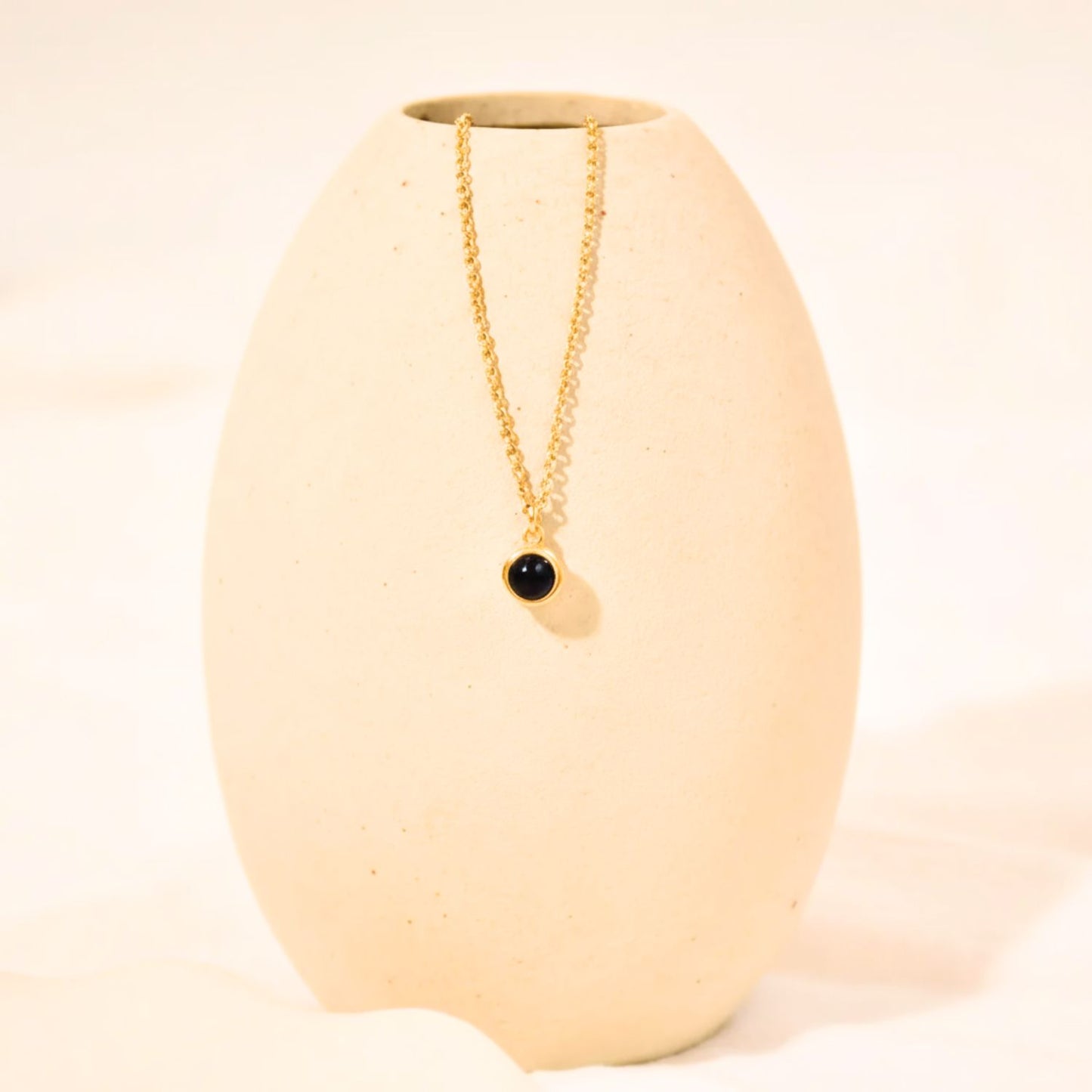 Collar de Proyección con Dije Circular