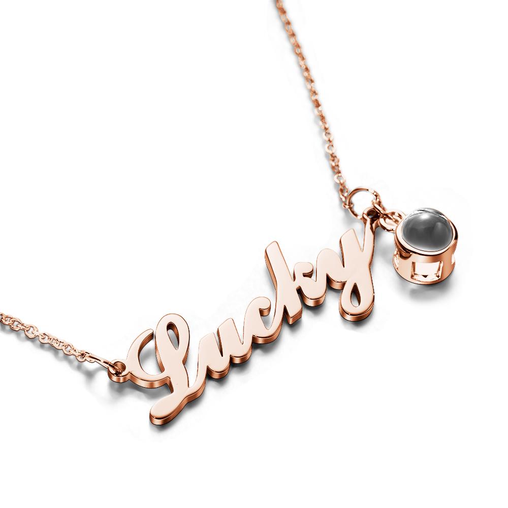Collar Personalizado con Nombre y Proyección de Foto