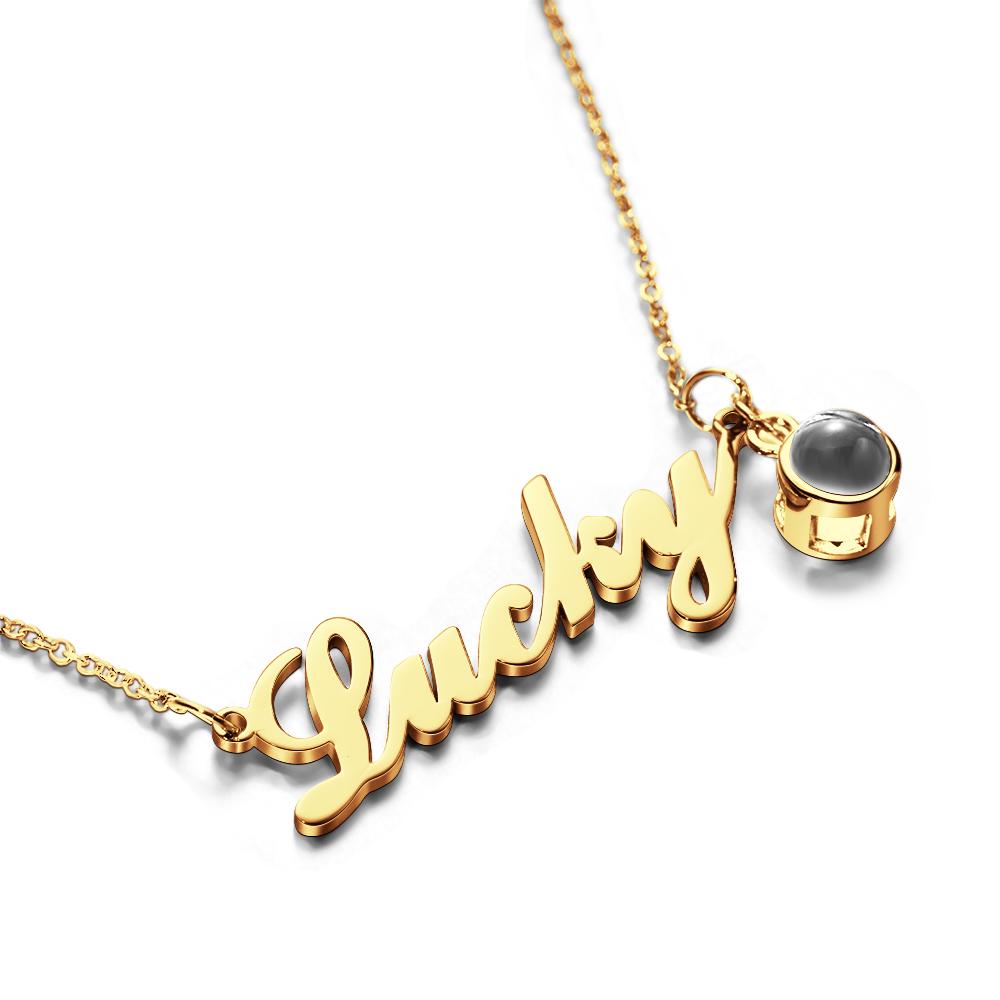 Collar Personalizado con Nombre y Proyección de Foto