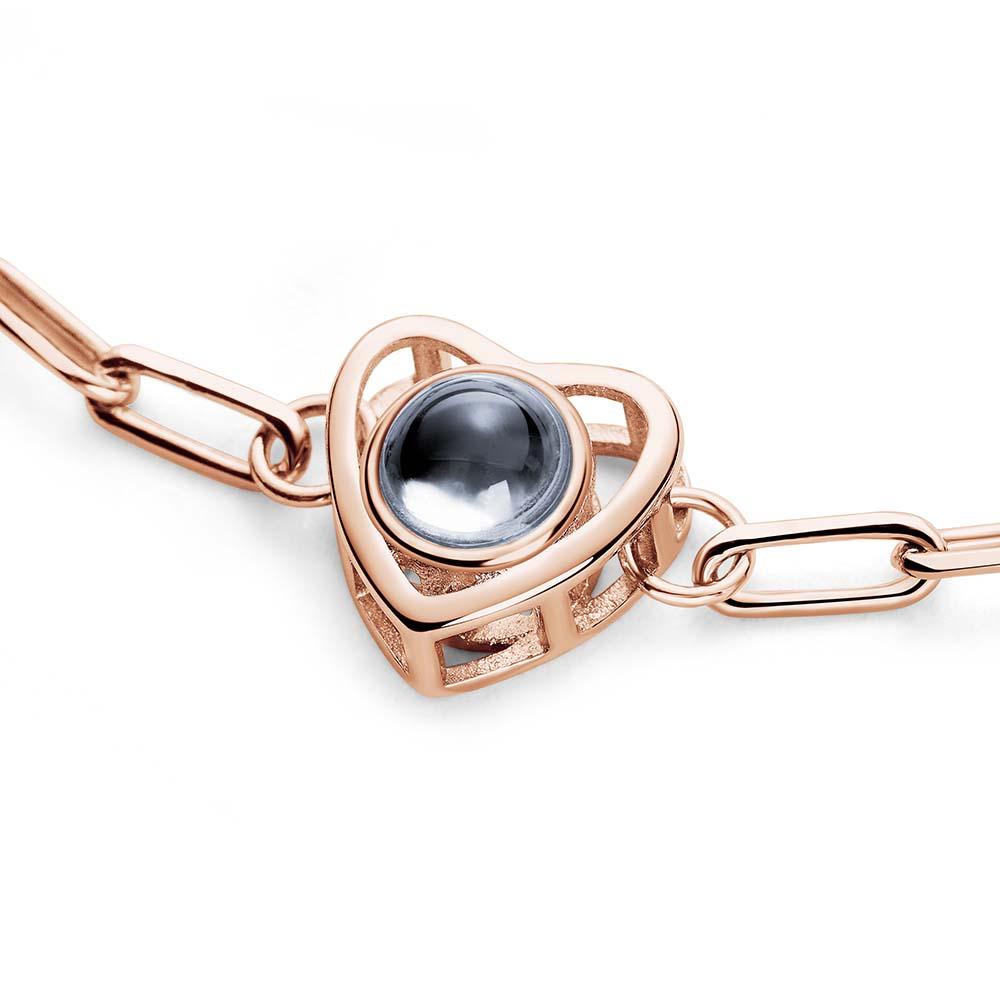 Brazalete de Proyección con Dije de Corazón
