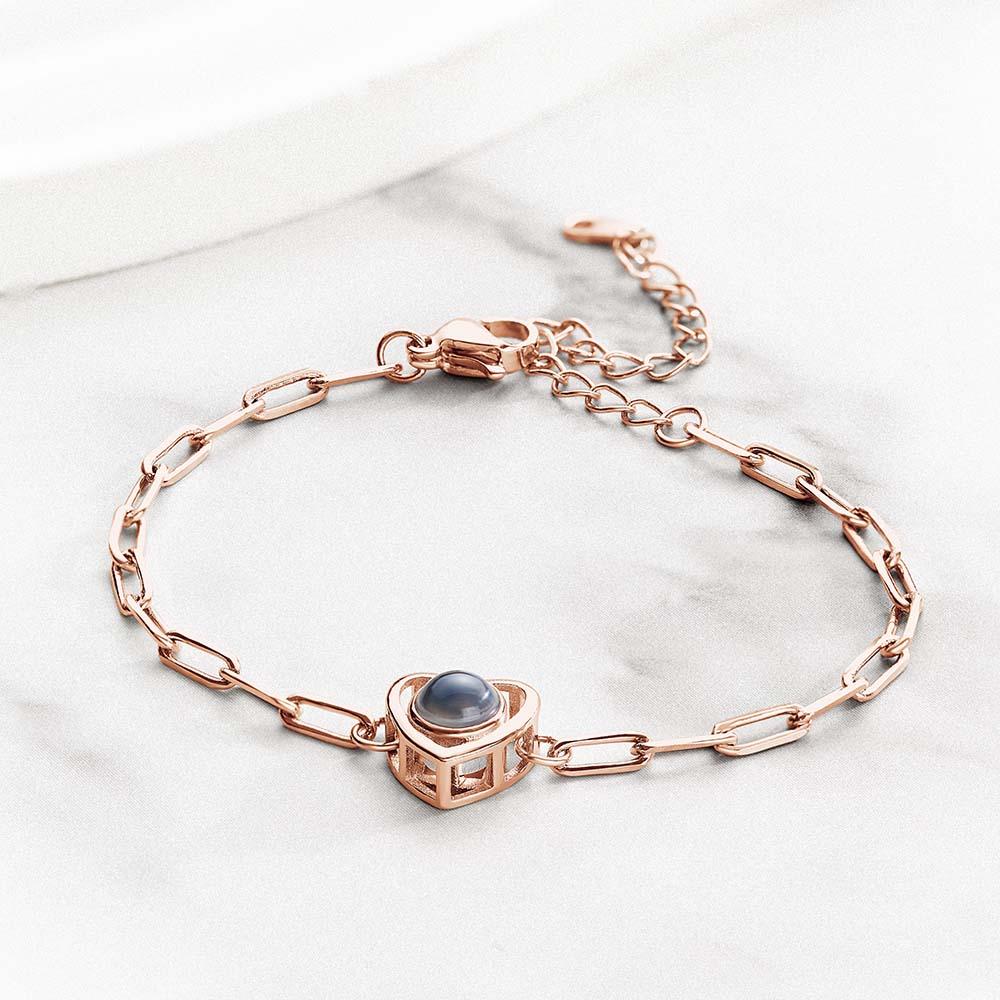 Brazalete de Proyección con Dije de Corazón