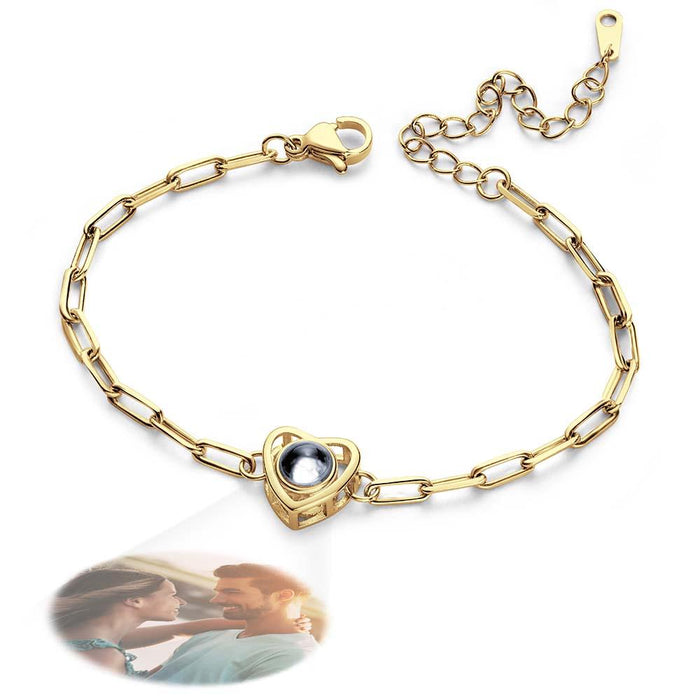 Brazalete de Proyección con Dije de Corazón