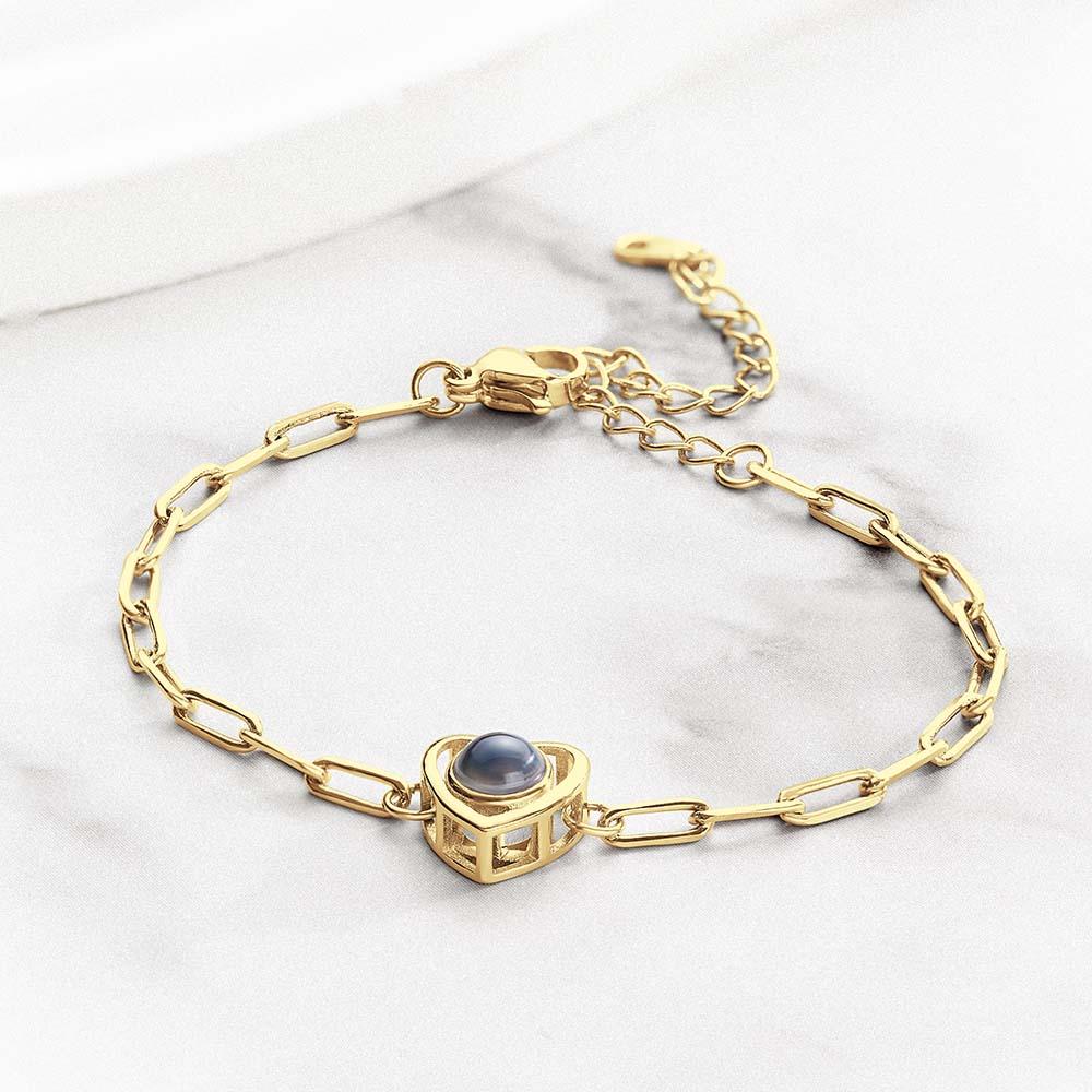 Brazalete de Proyección con Dije de Corazón