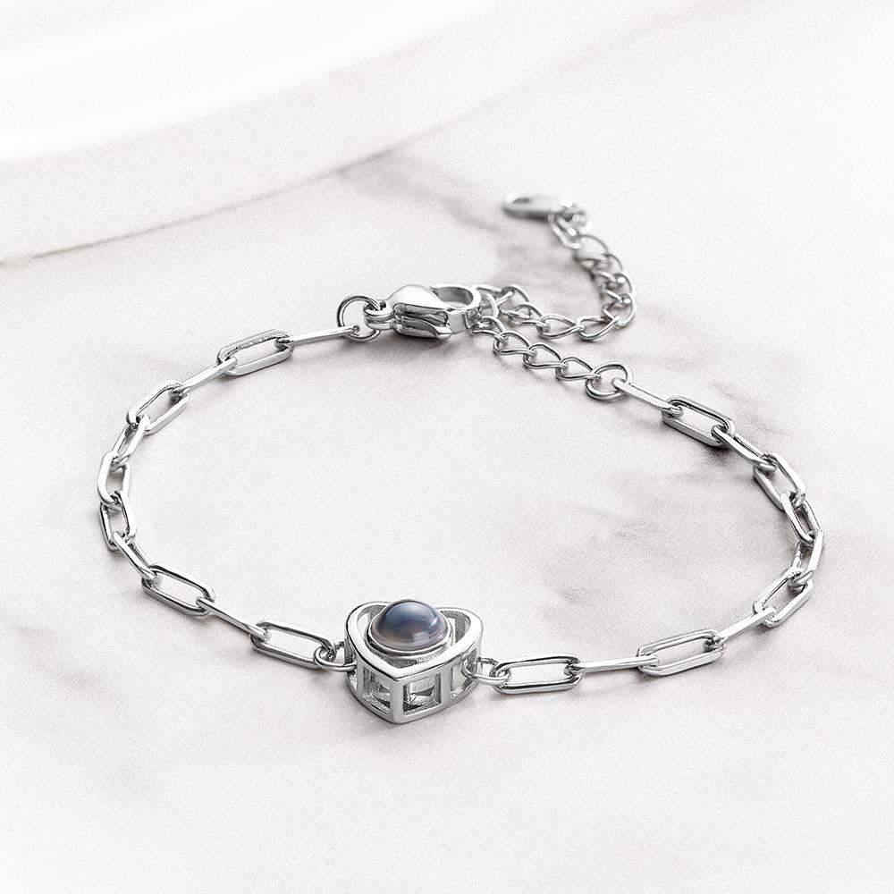 Brazalete de Proyección con Dije de Corazón