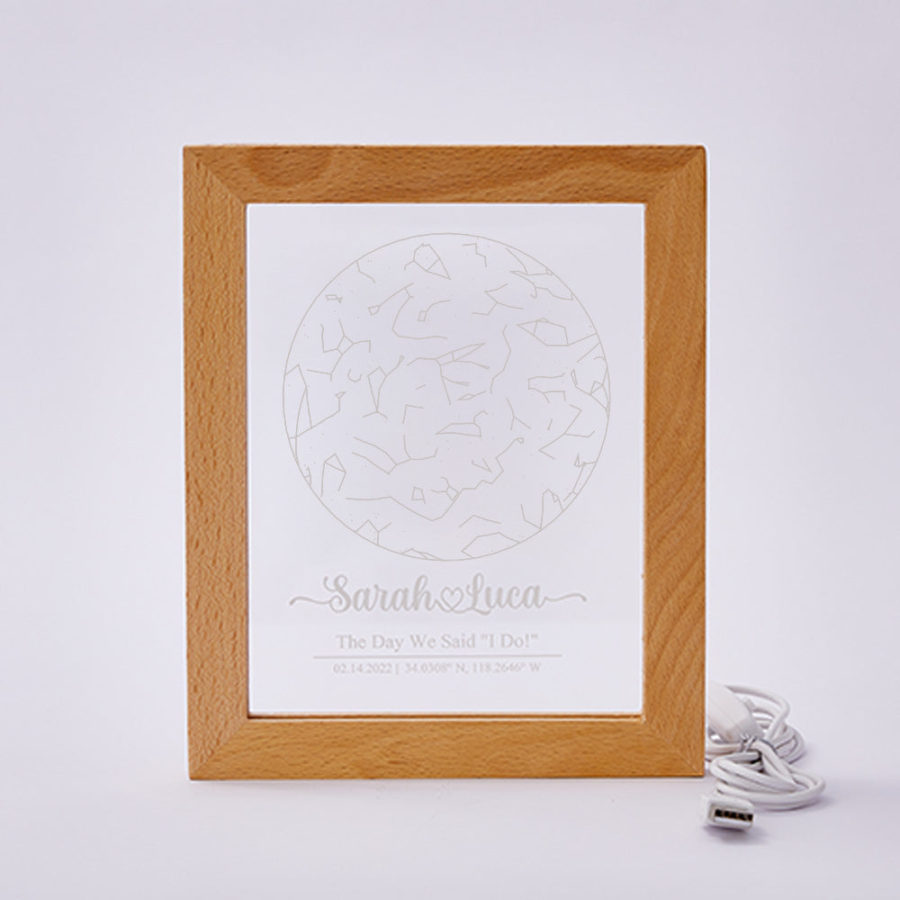 Lámpara con Mapa Estelar Personalizado y Marco de Madera