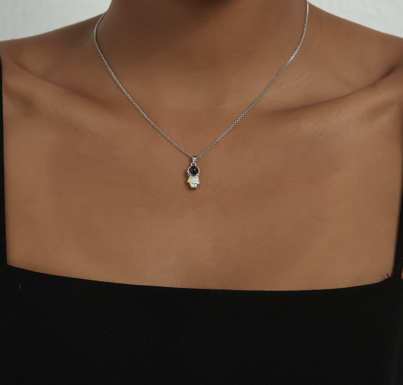 Collar de Proyección Personalizado Astronauta con Luna o Estrella