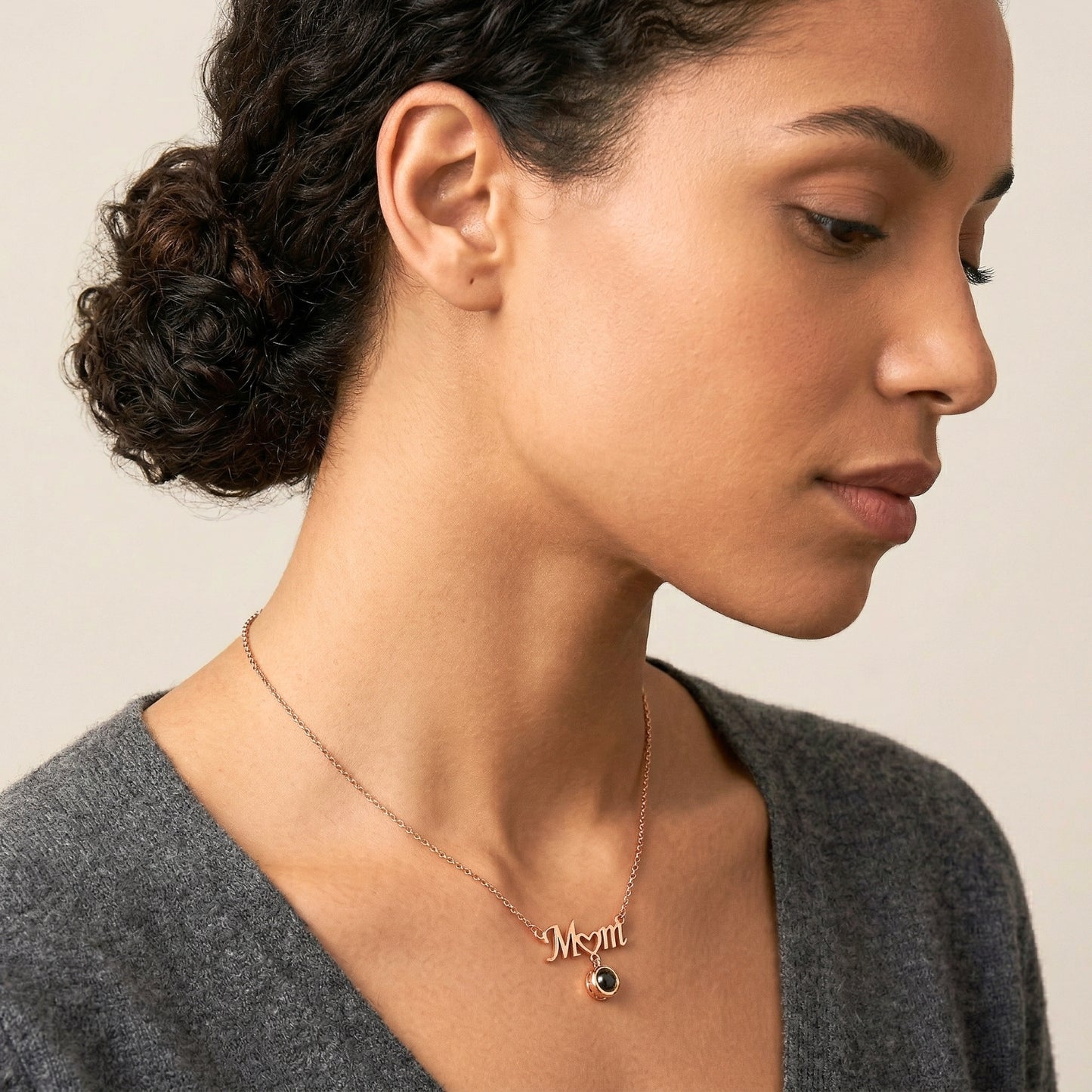 Collar Personalizado de Proyección en Forma de Corazón para Mamá