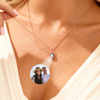 Collar de Proyección con Dije Circular