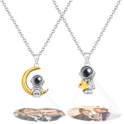 Collar de Proyección Personalizado Astronauta con Luna o Estrella