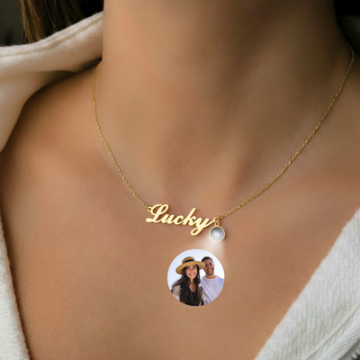 Collar Personalizado con Nombre y Proyección de Foto