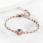 Brazalete de Proyección con Dije de Corazón