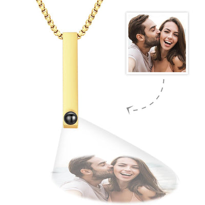 Collar de Proyección con Dije de Barra