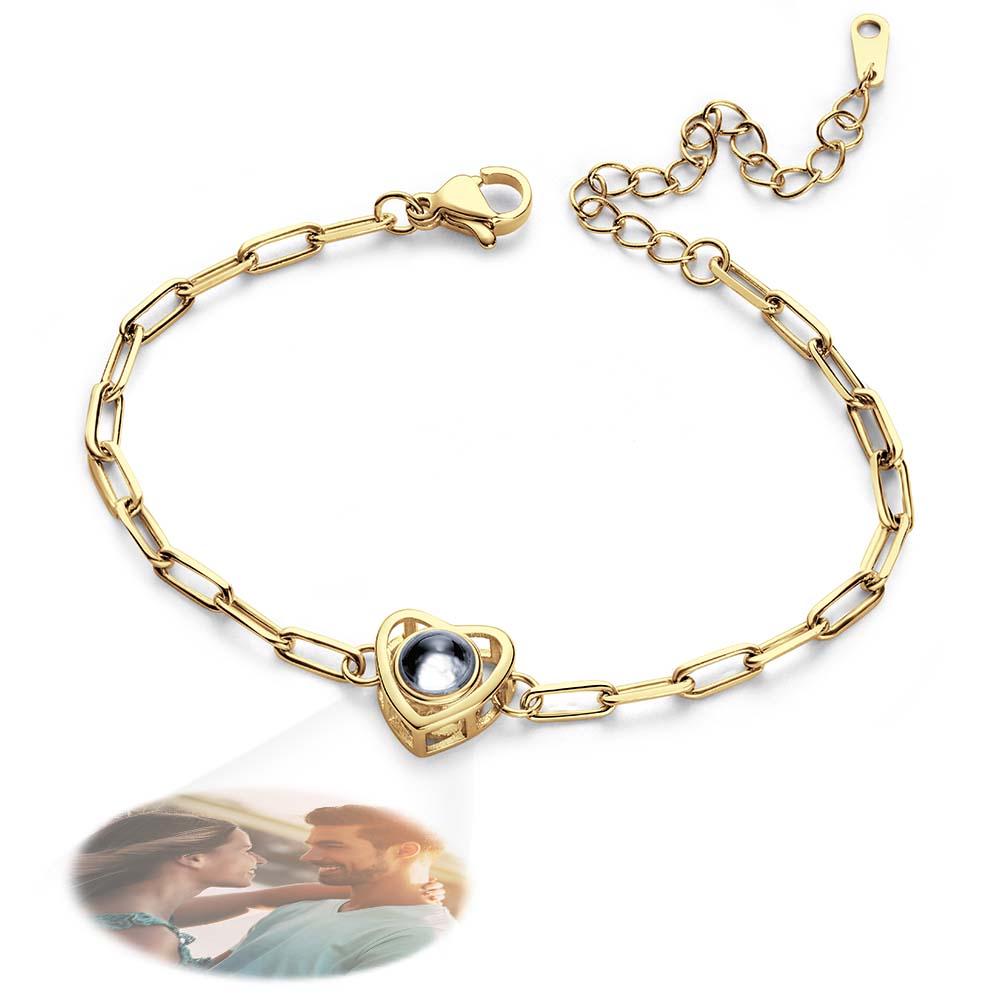 Brazalete de Proyección con Dije de Corazón