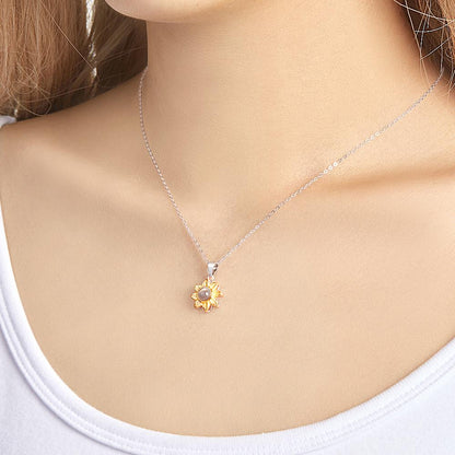 Collar de Proyección  con Dije de Girasol