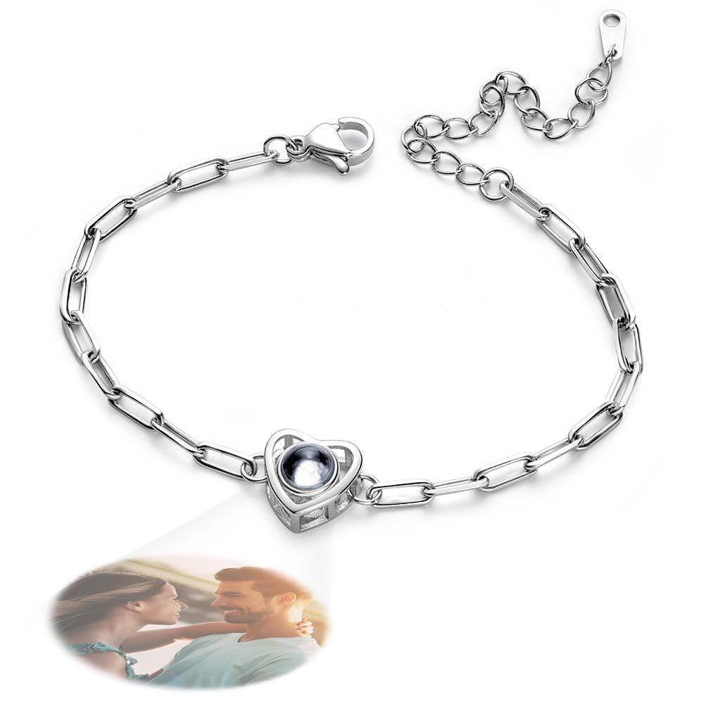 Brazalete de Proyección con Dije de Corazón